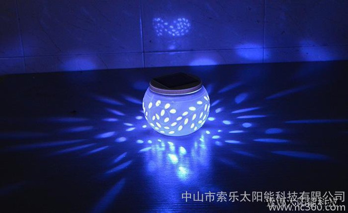 出口太陽能小蘋果陶瓷裝飾燈桌面安裝1PC白光+多彩LED三檔