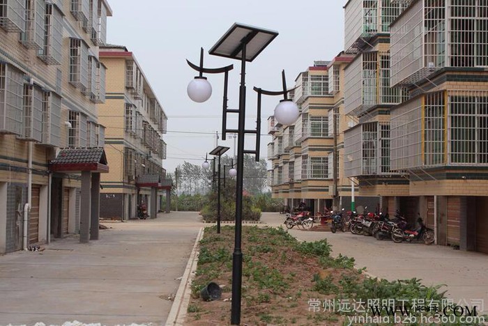 貴州遵義市新款太陽能庭院燈常州廠家供應上海亞明太陽能燈
