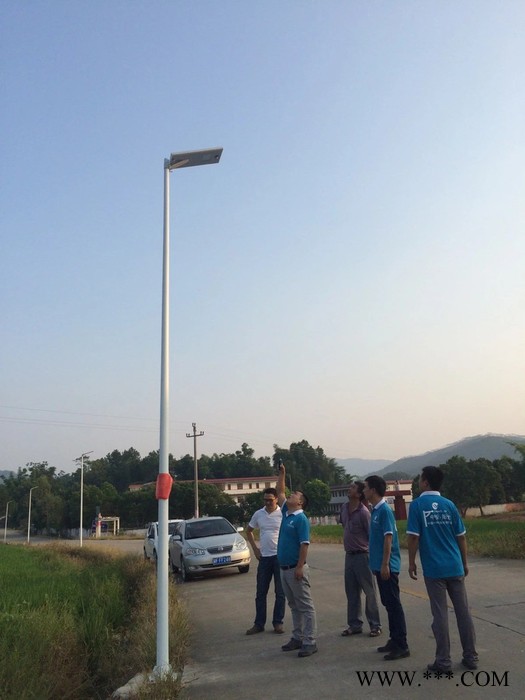 中投陽光太陽能路燈,縣鄉道路太陽能路燈,太陽能路燈廠家