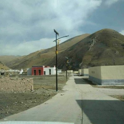 道路照明燈噶爾縣太陽能路燈廠家磷酸鐵鋰路燈太陽能草坪燈