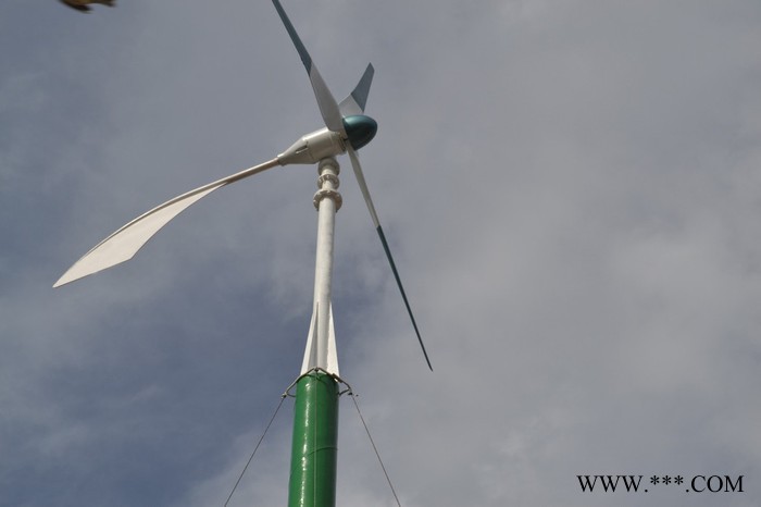 **風(fēng)力發(fā)電機(jī)2kw經(jīng)久耐用抗大風(fēng)質(zhì)量保證的風(fēng)機(jī)