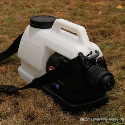 干霧背負(fù)式鋰電池消毒機生產(chǎn)廠家 誠峰氣溶膠5升消毒噴霧器