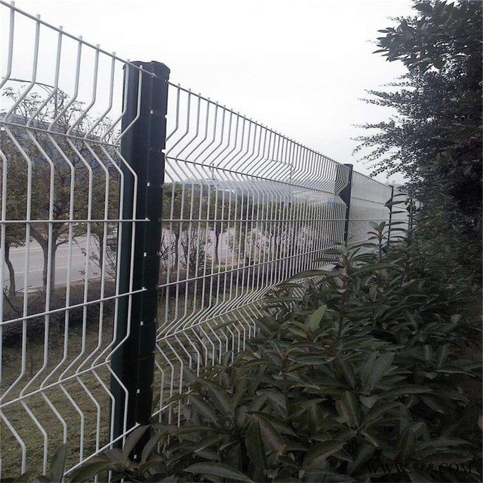 圍欄網】批發包塑鐵絲圍欄網 直銷光伏發電站隔離防護圍欄網