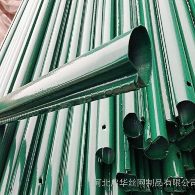 啟華 光伏電站圍欄網   圈山護欄網   綠化護欄網   荷蘭網廠家   護欄網廠家   焊接鐵絲網   **隔離柵