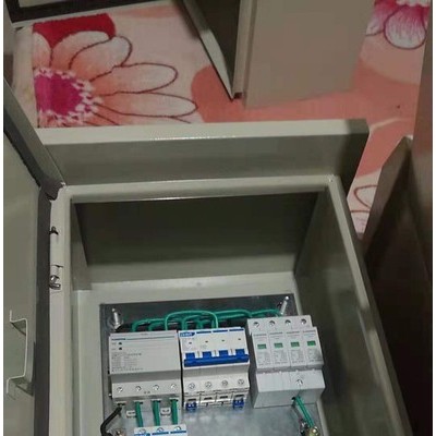 光伏并網箱防雷5kw-10kw光伏**過欠壓浪涌防雷并網箱