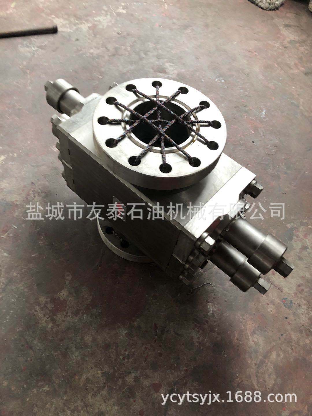 2FZ18-35液壓雙層閘板防噴器生產(chǎn)廠家