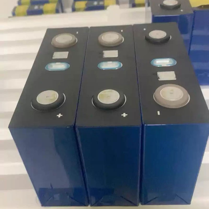 全新3.2V/100AH磷酸鐵鋰電池芯大單體動力儲能設(shè)備基站電源跨境
